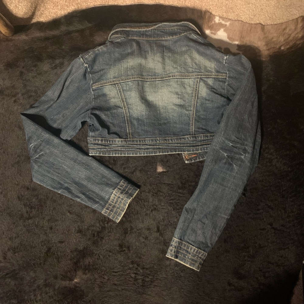 Cropped Jean Jacket - Picture 5 of 5